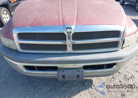 1999 Dodge Ram 1500 z USA, uszkodzony, nr VIN 3B7HC12Y3XG136549